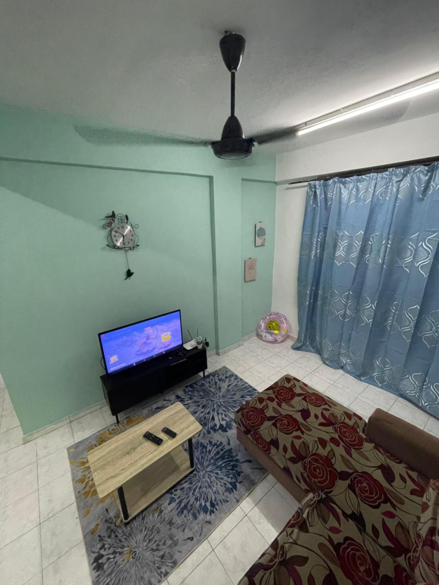 Blissful Breeze 4 Rooms & Netflix By Ezyroom Melaka آير كيروه المظهر الخارجي الصورة